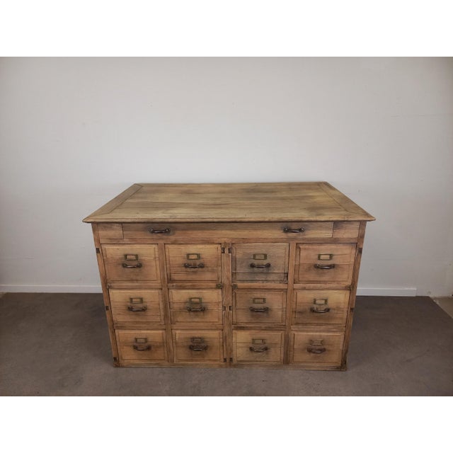Drawer dimensions: Width: 31.5 cm Depth: 64 cm Height: 25 cm
