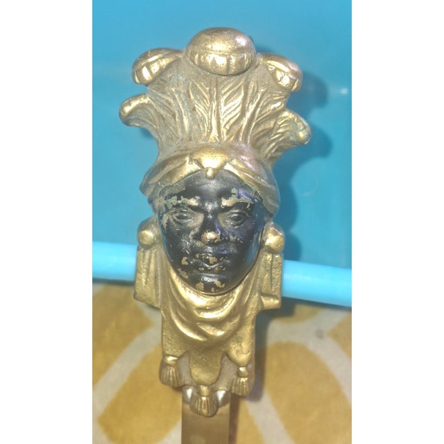 C1860 French Maison Bagues Gilt & Patinated Bronze Male Figural Wall Sconce For Sale - Image 10 of 12