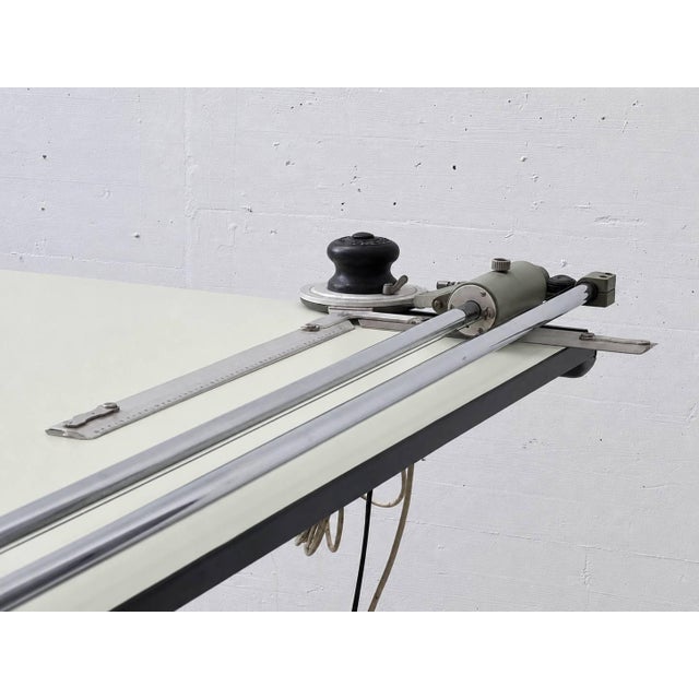 Hydraulic Height-Adjustable Table with Integrated Work Light from Nike Eskilstuna, Sweden, 1950s For Sale - Image 13 of 18