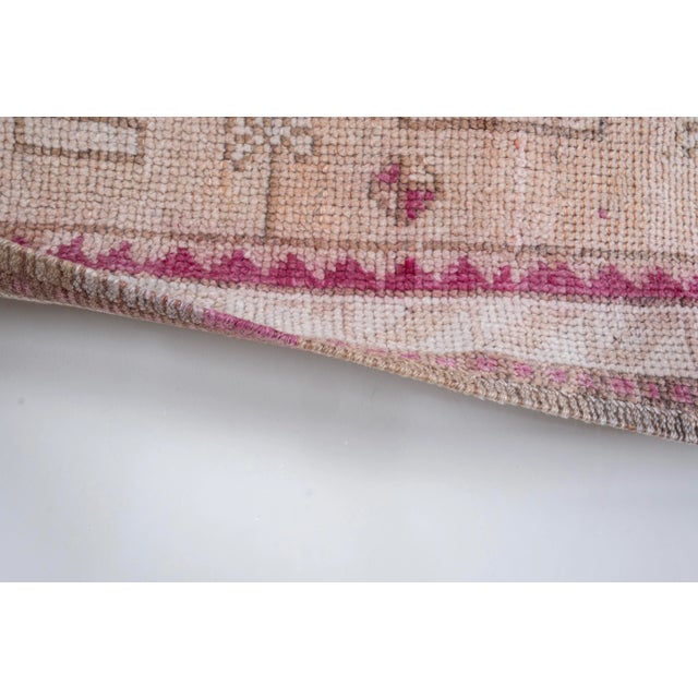 Textile Mid 20th Century Pink Vintage Herki Runner 2'8'' X 11'6'' For Sale - Image 7 of 11