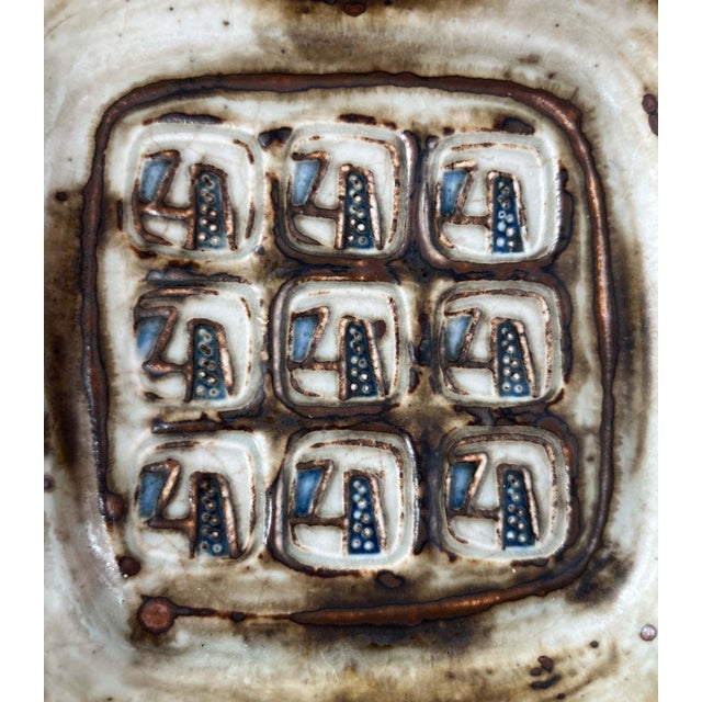 Beige Mid-Century Modern Danish Brutalist Ceramic Bowl by Jorgen Mogensen for Royal Copenhagen, 1960s For Sale - Image 8 of 14
