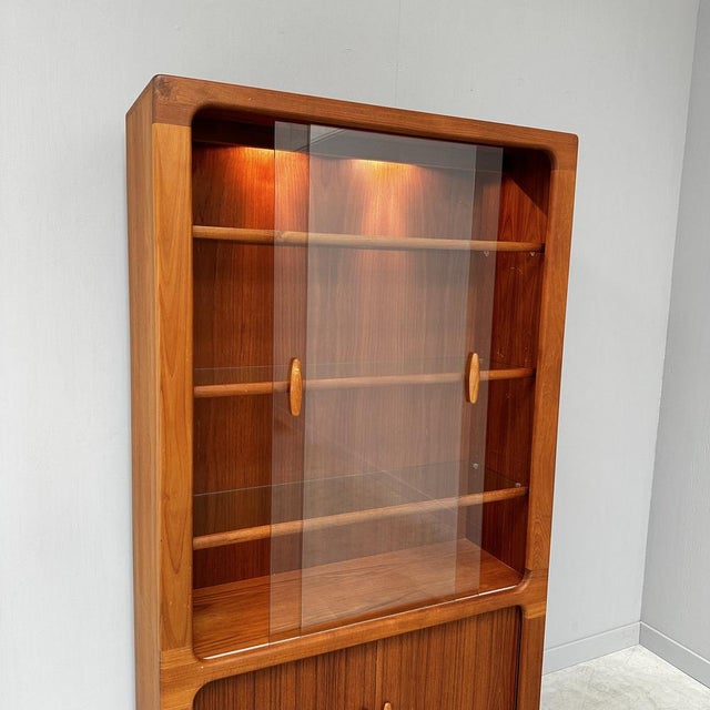 Danish Display Cabinet in Teak by Dyrlund, 1980s For Sale - Image 10 of 15