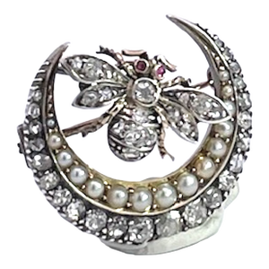 Early 20th Century Victorian Diamond Pearl Crescent W/Bee