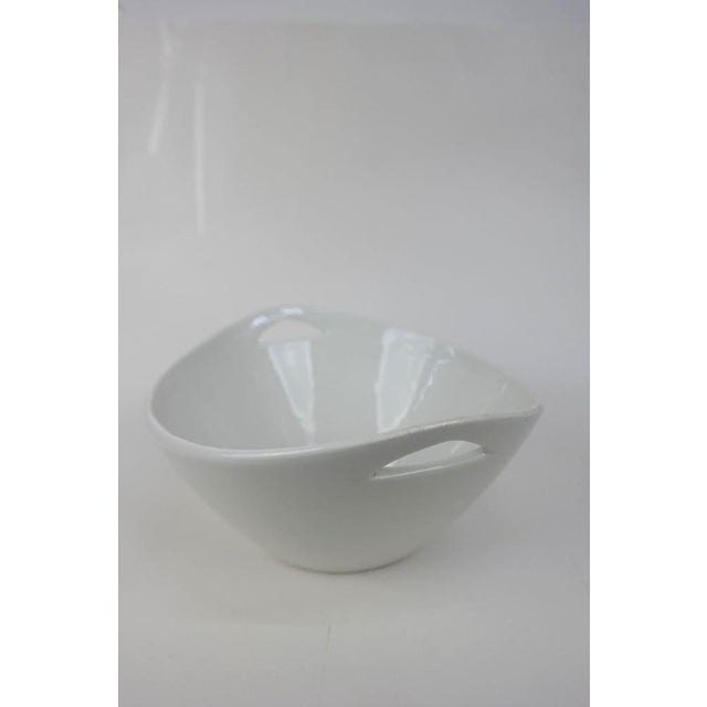 Mid-Century Modern Mid-Century Porcelain Serving Bowl by János Török for Zsolnay, 1960s For Sale - Image 3 of 8