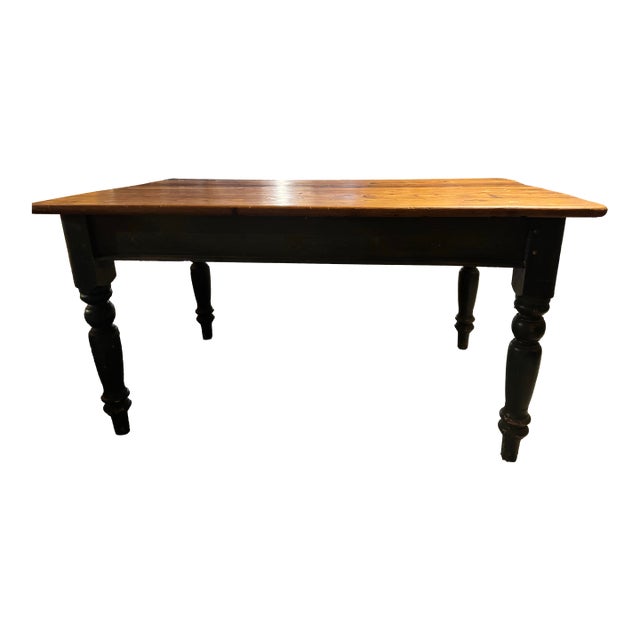 1990s Vintage Ethan Allen-Ish Dining Table For Sale