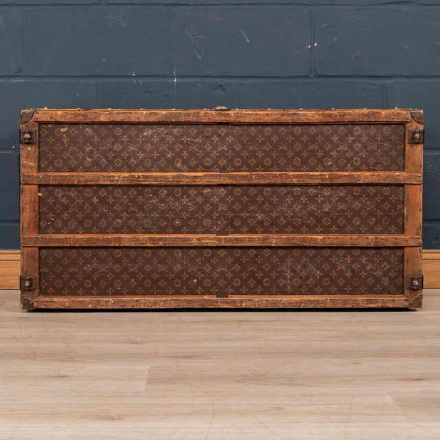 Antique French Cabin Trunk in Louis Vuitton, 1910 For Sale - Image 6 of 18