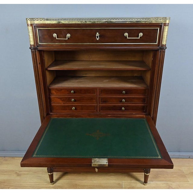 Louis XVI Mahogany Secretary, Late 18th Century For Sale - Image 13 of 18