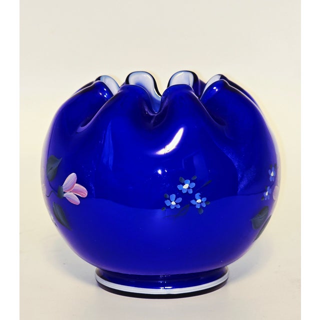 American Fenton Cobalt Blue Ruffled Vase – Hand Painted & Signed by J. Cunningham For Sale - Image 3 of 10