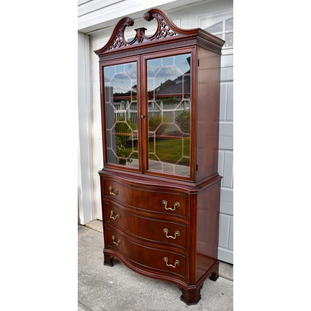 Vintage Chippendale Style Mahogany China Cabinet Hutch Serpentine Swan Neck For Sale In Philadelphia - Image 6 of 15