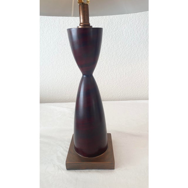 Vintage Mid-Century Modern Design Pair of Hourglass “Turned” Shaped Two-Toned Dark Lamps Excellent Condition For Sale - Image 10 of 12