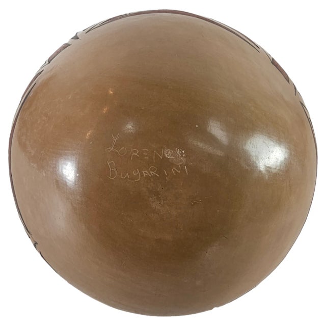 Sculpture Materials Mexican Lorenzo Bugarini Mata Ortiz Bowl 7.5" Signed For Sale - Image 7 of 8