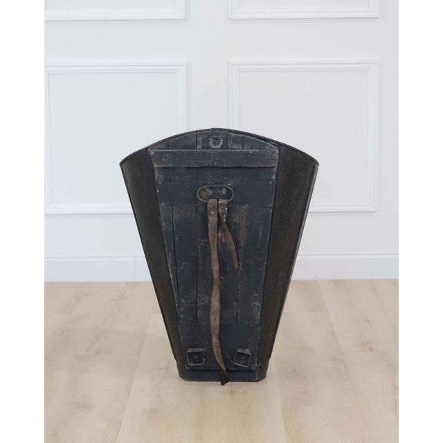 French 20th Century Painted Grape-Picking Hod For Sale - Image 4 of 7