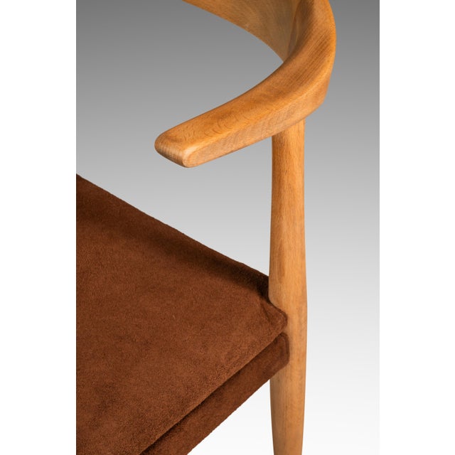 Set of Two (2) Rare Mid-Century Scandinavian Modern "Horn" Accent Armchairs in Beech & Suede Attributed to Folke Ohllson for Dux, Sweden, C. 1950s For Sale - Image 18 of 18