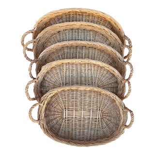 Vintage Rustic European Set of Natural Wicker Nesting Basket/Trays For Sale