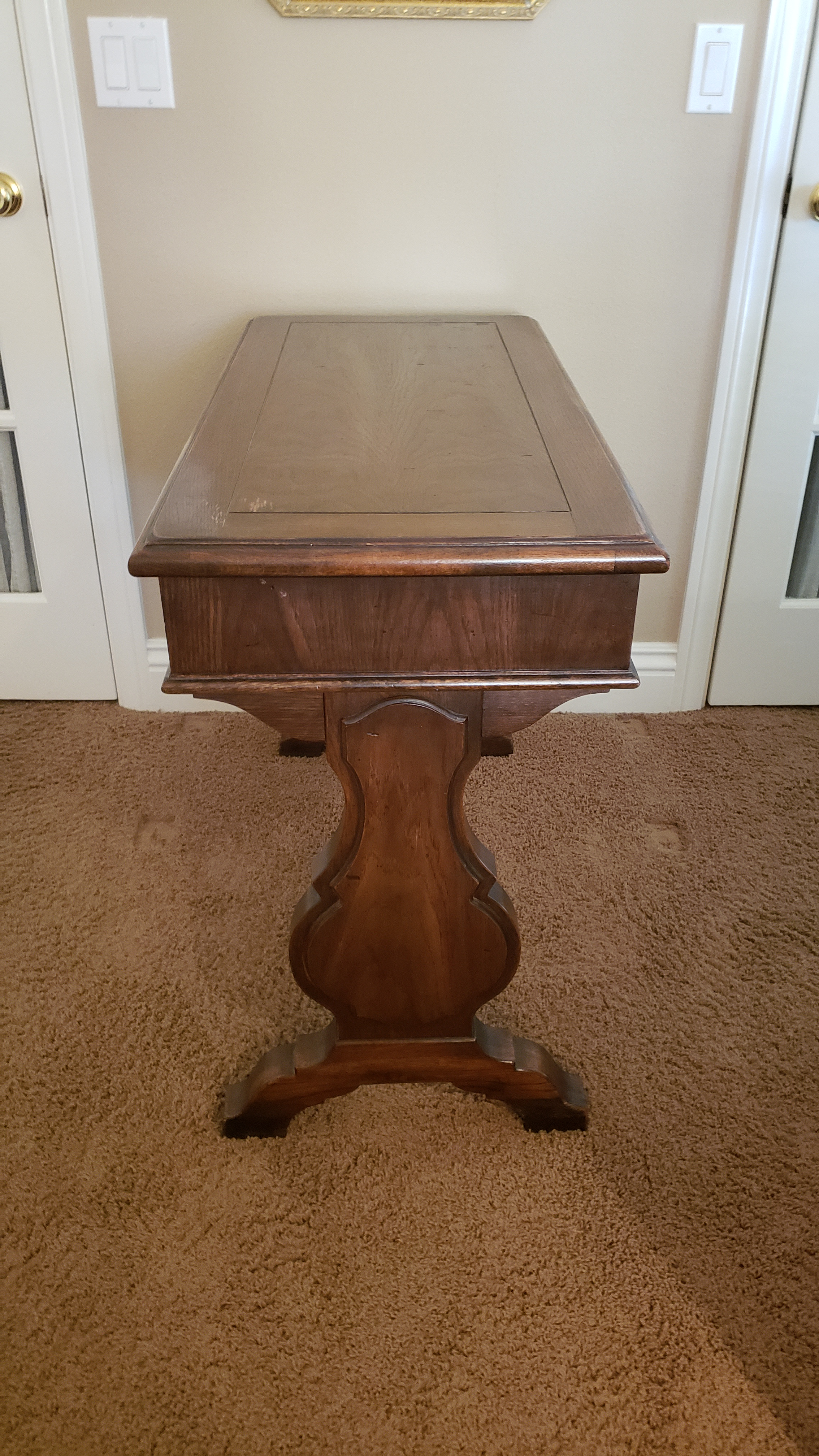 thomasville vanity dressing table