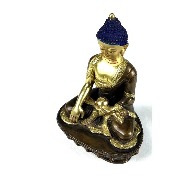 From the most famous region in the world for Buddha, this statue is coming from Nepal. The bottom is made to be removed in...