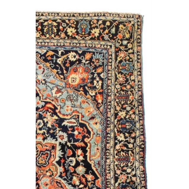1930s Persian Beige Light Blue Navy Blue Farahan Sarouk Small Rug For Sale - Image 4 of 5