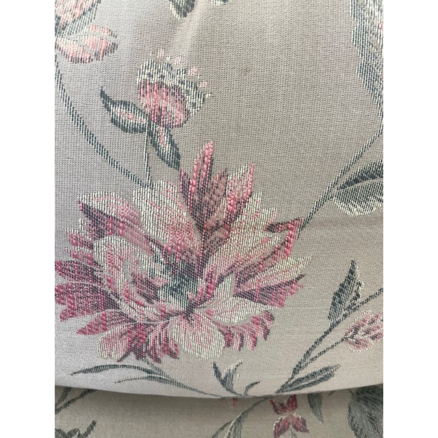 Henredon Vintage 1980s Henredon Schoonbeck Pastel Boudoir Loveseat Settee Sofa For Sale - Image 4 of 10