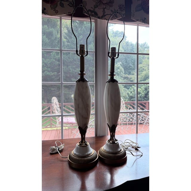 Vintage Mid-Century Modern Neoclassical Carved Alabaster & Brass Spindle Table Lamps - A Pair. For Sale In Greensboro - Image 6 of 18