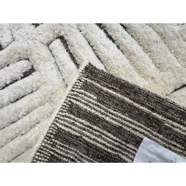 Restoration Hardware Rh Basanti Rug – 9' × 12' Marled Ivory/Charcoal | Hand-Knotted Wool Blend | Contemporary Himalayan-Inspired Design For Sale - Image 4 of 18