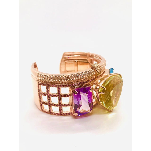 Light Green Bochic ‘Capri’ Vintage Natural Amethyst, Lemon Topaz & Blue Topaz Bangle In 18K For Sale - Image 8 of 11