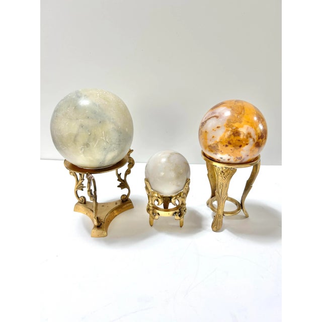 English Vintage Marble & Onyx Decorative Spheres on Brass Pedestals – Set of 3 For Sale - Image 3 of 9