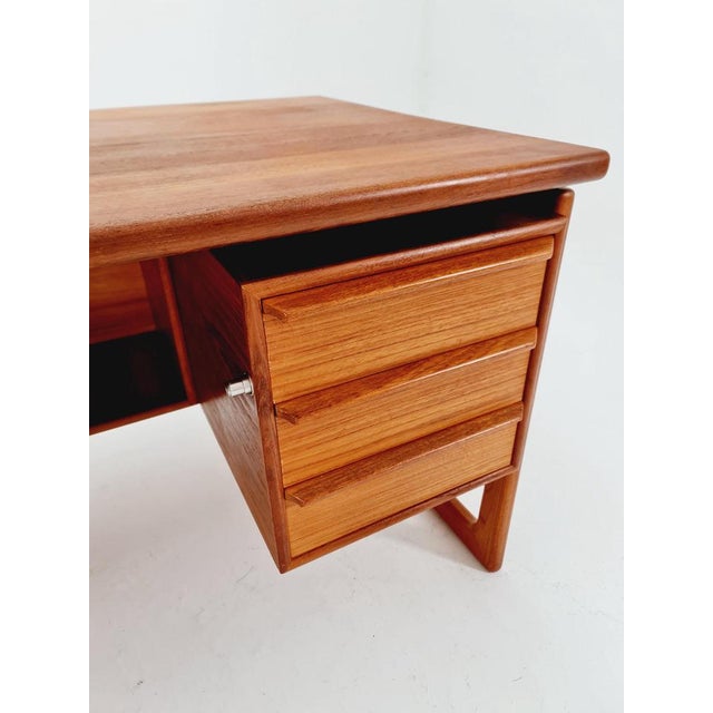 Vintage Danish Desk in Teak by Arne Vodder for GV Møbler, 1960s For Sale - Image 6 of 11