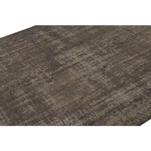 Rug & Kilim 1970s Vintage Zeki Müren Plain Rug in Gray For Sale - Image 4 of 7