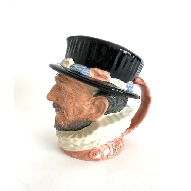 English Royal Doulton 1946 Beefeater Mug For Sale - Image 3 of 6