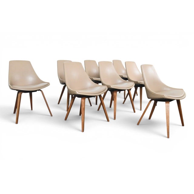 Brown Set of Eight Mid 20th Century Bentwood Dining Chairs in Walnut For Sale - Image 8 of 9
