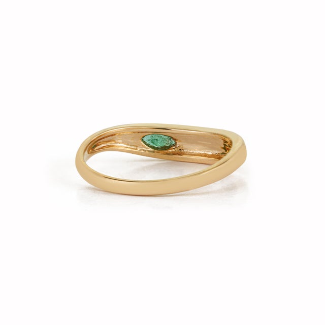 14k Gold Modern Sculptural Marquise Natural Emerald Wavy Band Ring Size 9 For Sale - Image 9 of 15