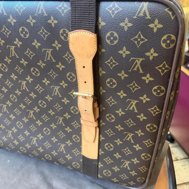 2000 - 2009 A 2002 Satellite 60 Brown Monogram Canvas Suitcase by Louis Vuitton For Sale - Image 5 of 18