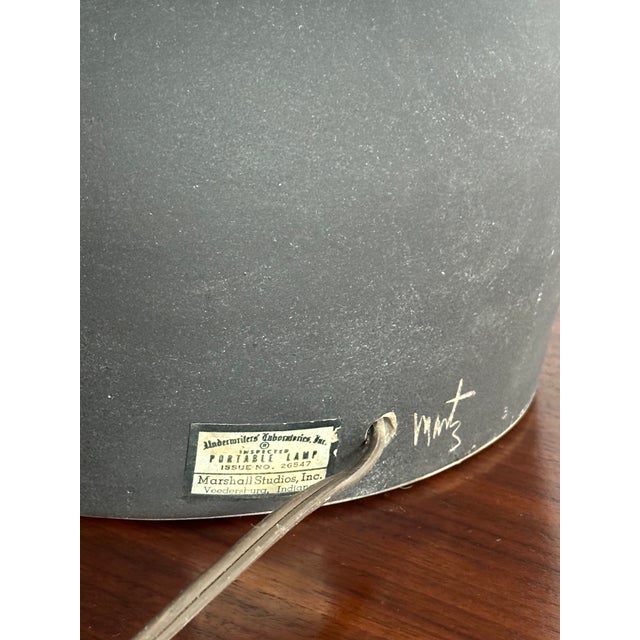 Wood 1960s Jane and Gordon Martz Minimalist Ceramic Table Lamp in Walnut and Ceramic For Sale - Image 7 of 7