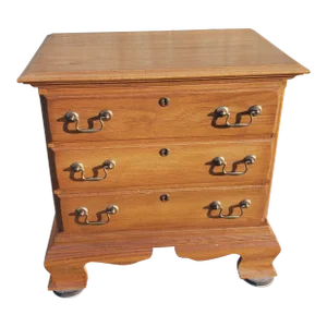 Kincaid Chippendale Oak Bedside Chest Nightstand