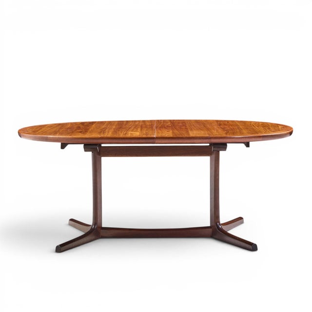 Wood Dyrlund Style Mid Century Danish Rosewood Expanding Dining Table With 2 Leaves For Sale - Image 7 of 13