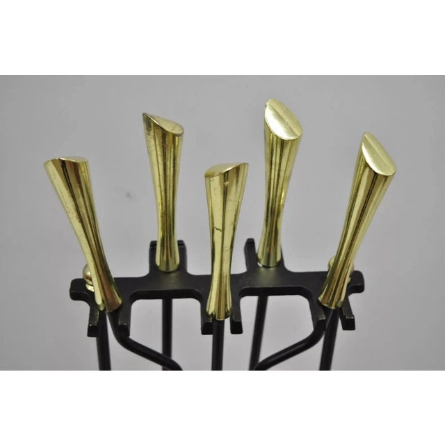 Vintage Mid Century Modern Brass & Iron Fireplace Mantel Tool Set For Sale In Philadelphia - Image 6 of 10