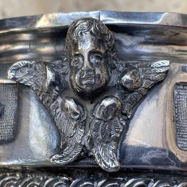 Vase with Angels in Embossed, Chiseled and Engraved Silver, Brescia, Italy, 1850s For Sale - Image 6 of 11