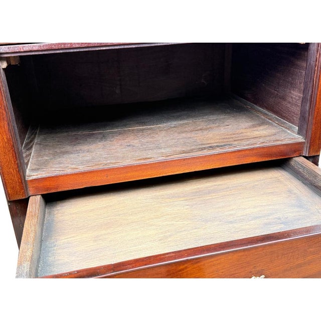 Georgian Mahogany Nightstands, 1760, Set of 2 For Sale - Image 13 of 17