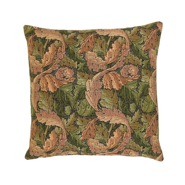 Drawing inspiration from some of the most iconic designs of the 19th century's most prolific textile designer, this...