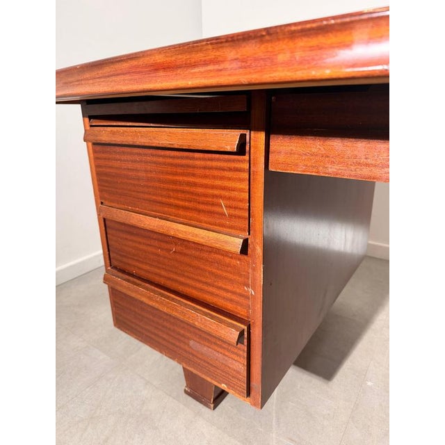 Vintage Executive Desk in Mahogany For Sale - Image 5 of 9