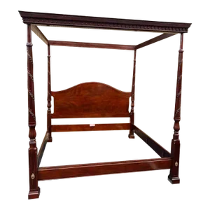 Henkel Harris Solid Mahogany Carved Canopy King Bed Frame. High End
