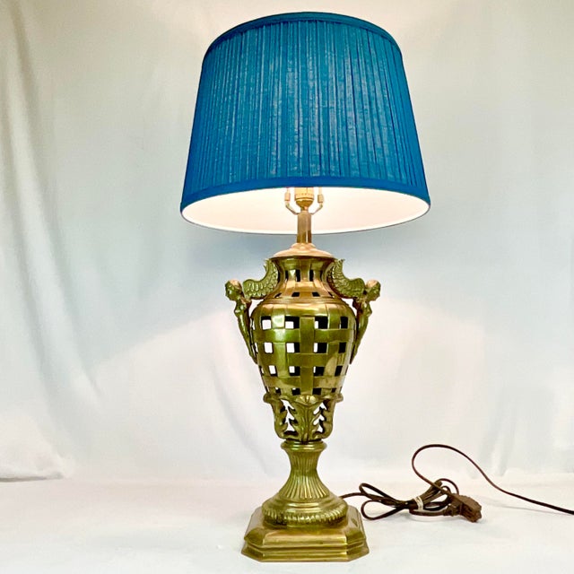 Vintage Art Deco Hollywood Regency Chippendale Winged Nike Greek Goddess Brass Table Lamp, New Pleated Shade For Sale - Image 6 of 14