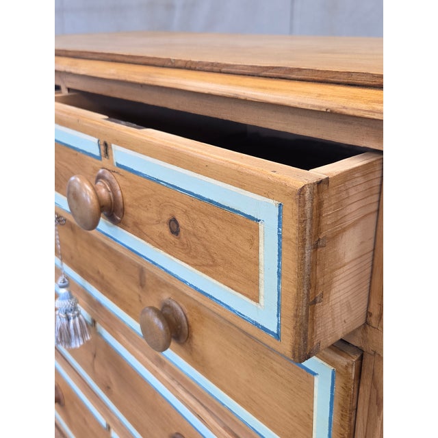 Antique English Edwardian Natural Pine Chest of Drawers With Blue French Line For Sale - Image 4 of 14