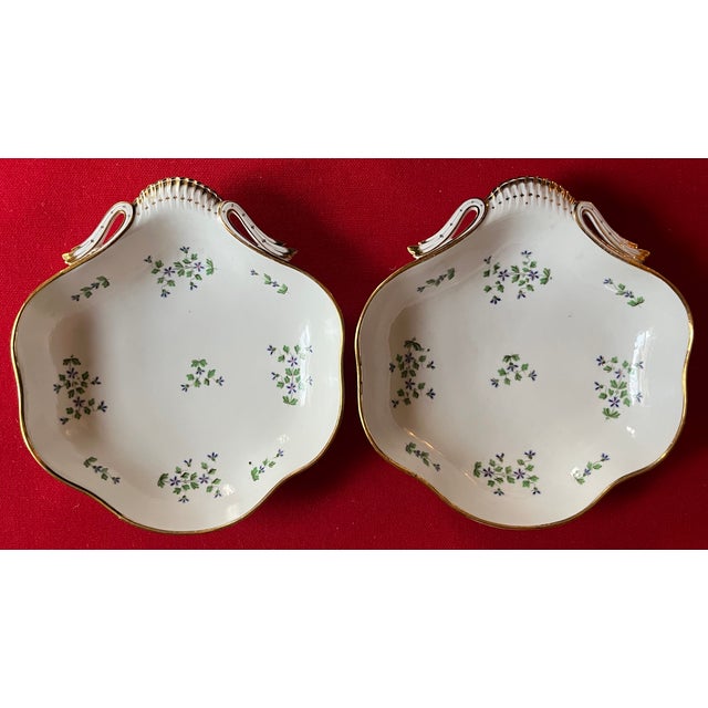 Old 18th C. Paris Porcelain Dihl Et Guerhard Sprig Cornflower Shell Shape Serving Dishes 1790 - 1800 - A Pair For Sale - Image 15 of 15