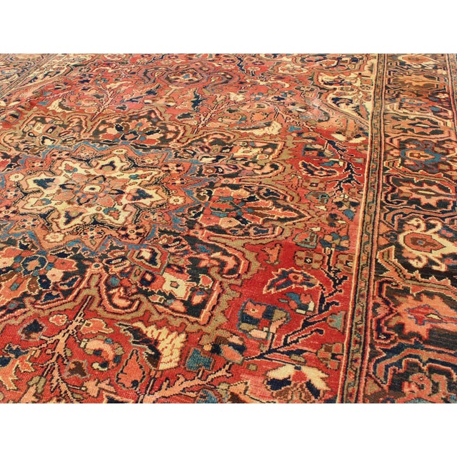 Mid 20th Century Vintage Heriz With Large Medallion in Soft Red, Navy Blue, Light Blue and Cream Colors For Sale - Image 5 of 13