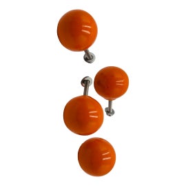 Example of Memphis Hardware