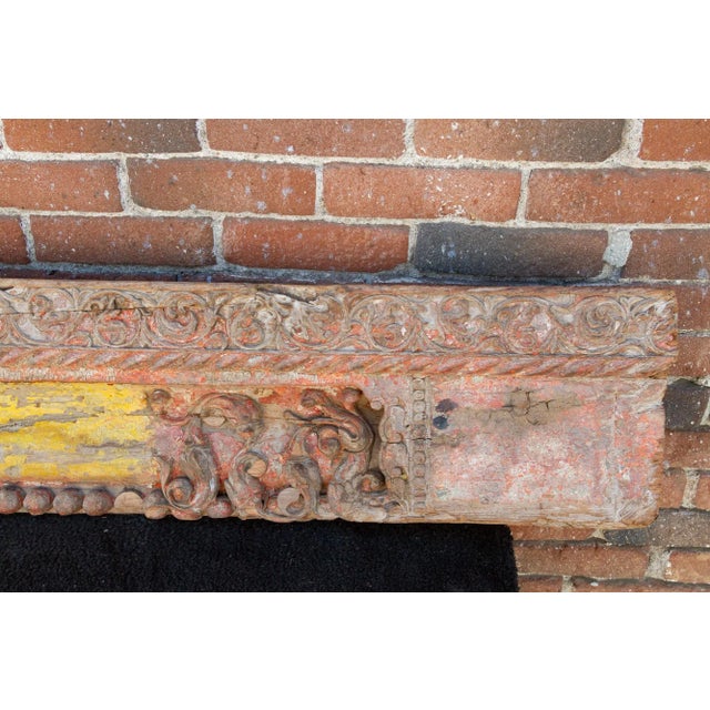 Long 18th Century Gangaur Architectural Carved Beam For Sale In Los Angeles - Image 6 of 13