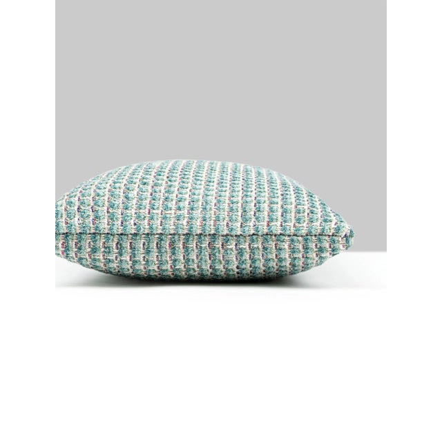 Performance fabric never looked chicer with our Heatherton woven. Featuring 14 fashionable colorways in recycled acrylic...