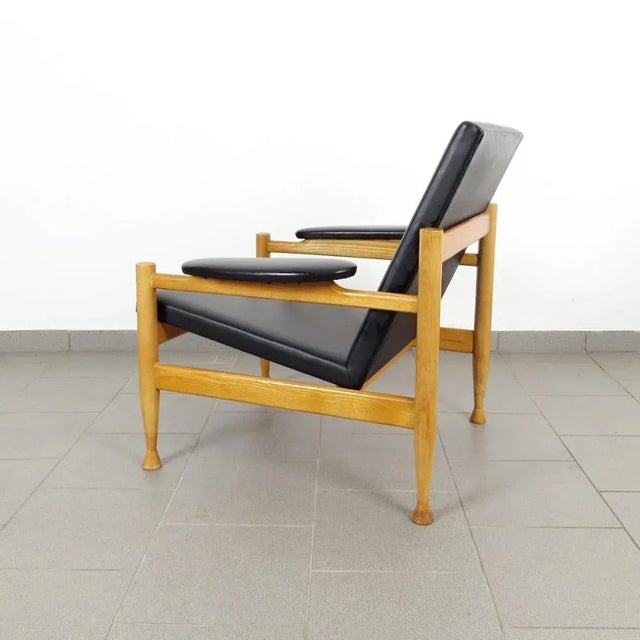 Mid-Century Modern Lounge Chair from Jizba For Sale - Image 3 of 4