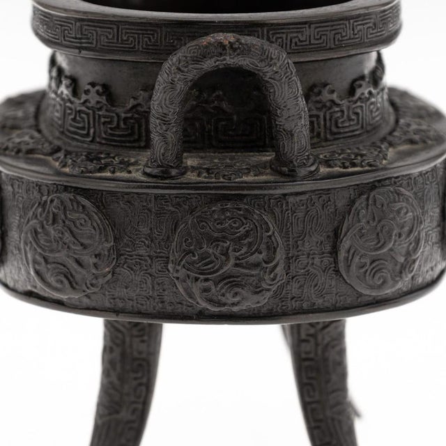 Antique Japanese Edo Style Bronze Vessel, 19th Century For Sale - Image 17 of 18